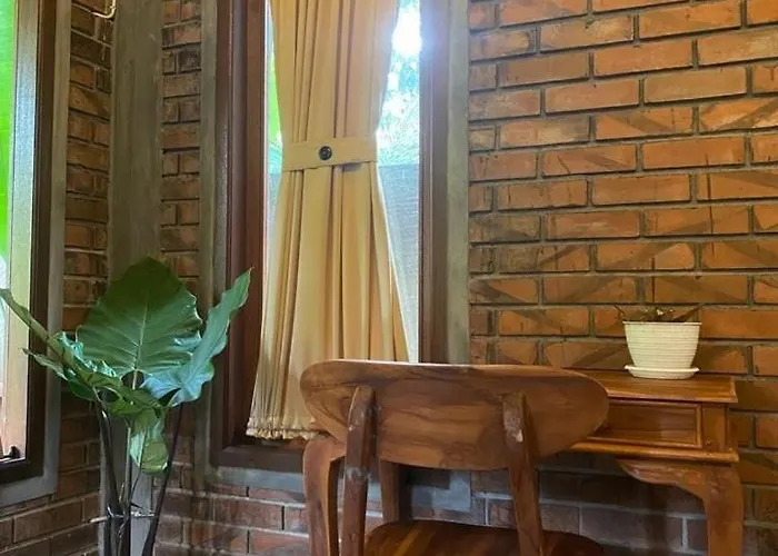 Kamanaya Sayan Quiet And Peaceful House